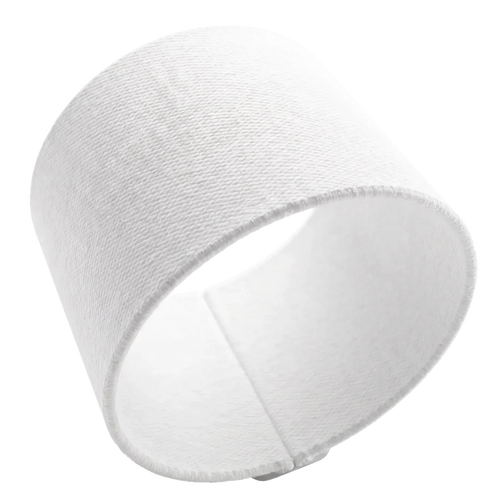 Ein unbedrucktes weißes, elastisches Fussball-tape-Band von Balora Ligora, schräg positioniert auf weißem Hintergrund. Die gewebte Textur des Materials ist deutlich sichtbar.